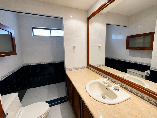 Apartamento de 3 alcobas en venta en Los Rosales, Bogotá, 232 m² · foto 15 de 23