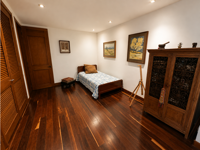 Apartamento de 3 alcobas en venta en Los Rosales, Bogotá, 232 m² · foto 18 de 23
