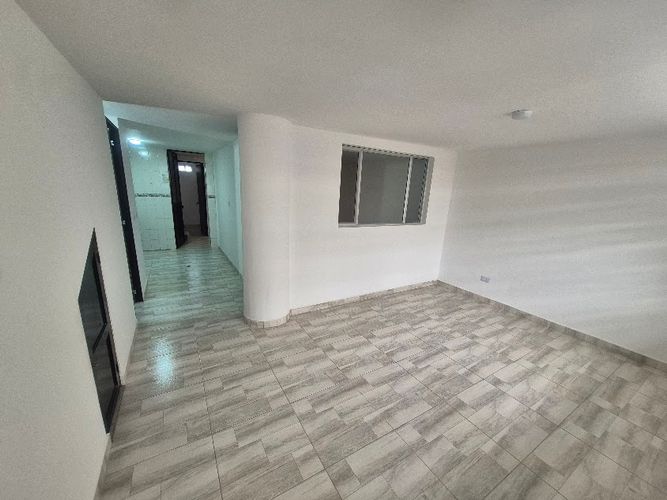 Apartamento de 2 alcobas en arriendo en Quiroga Central, Bogotá, 47 m² · foto 3 de 15