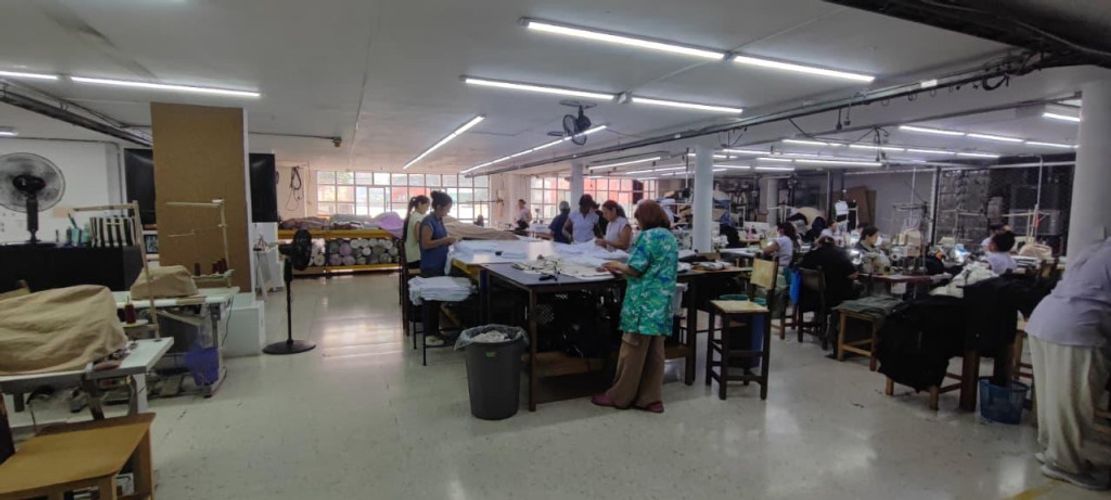 Bodega en arriendo en Colombia, Medellín, 300 m² · foto 2 de 15