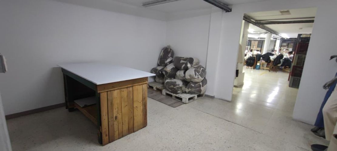 Bodega en arriendo en Colombia, Medellín, 300 m² · foto 10 de 15
