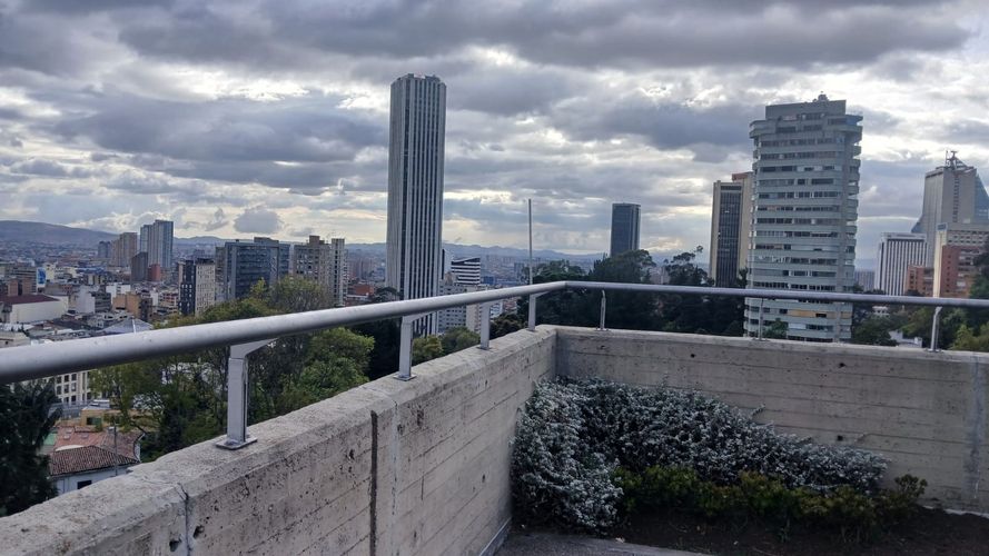 Apartaestudio en venta en Bosque Izquierdo, Bogotá, 51 m² · foto 6 de 24