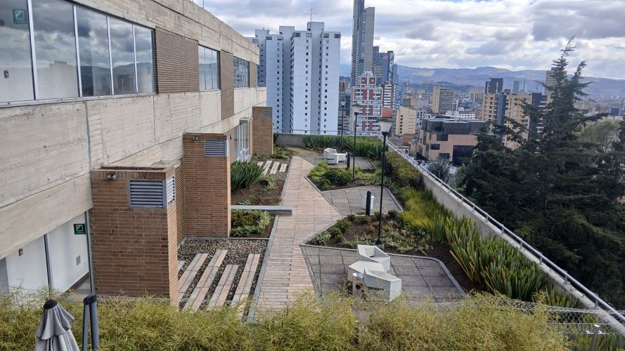 Apartaestudio en venta en Bosque Izquierdo, Bogotá, 51 m² · foto 2 de 24