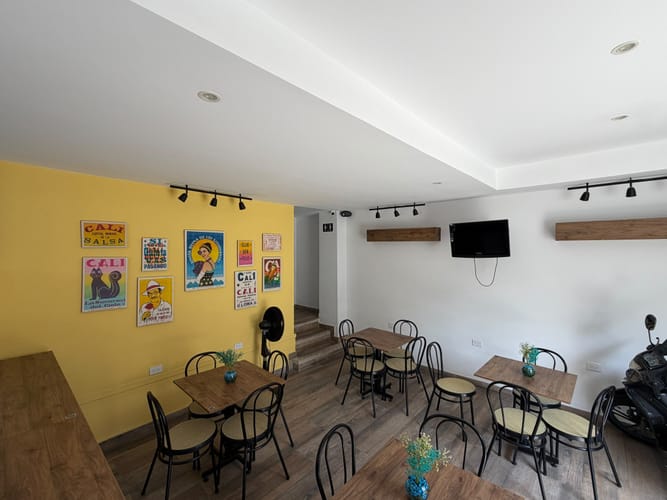 Edificio en venta en Los Libertadores, Cali, 1150 m² · foto 19 de 24