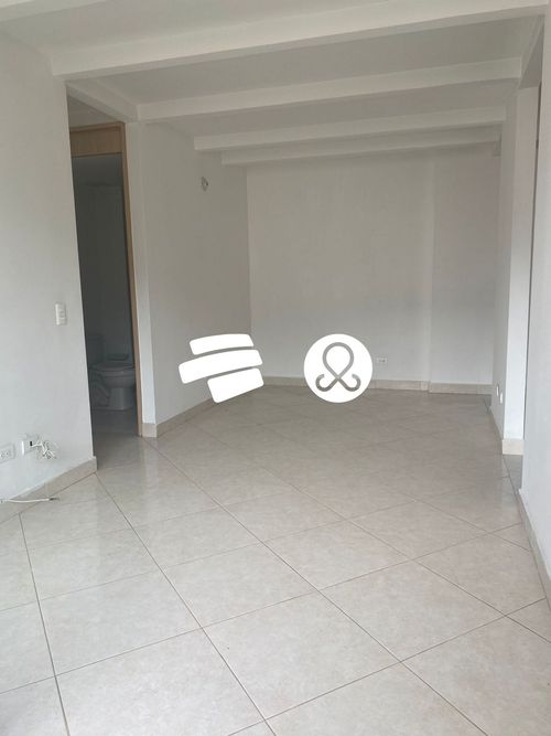 Apartamento de 3 alcobas en venta en Madera, Bello, 63 m² · foto 4 de 18