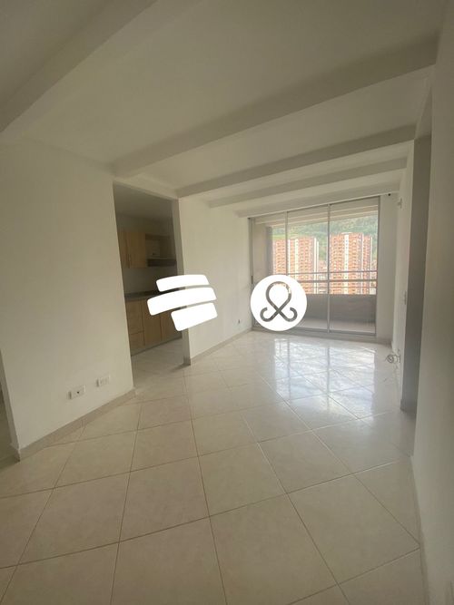 Apartamento de 3 alcobas en venta en Madera, Bello, 63 m² · foto 6 de 18