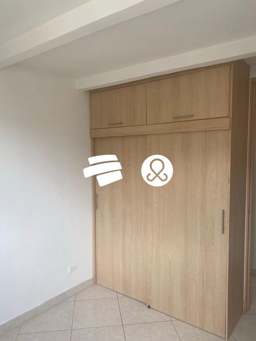 Apartamento de 3 alcobas en venta en Madera, Bello, 63 m² · foto 11 de 18