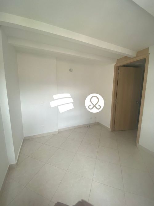 Apartamento de 3 alcobas en venta en Madera, Bello, 63 m² · foto 12 de 18