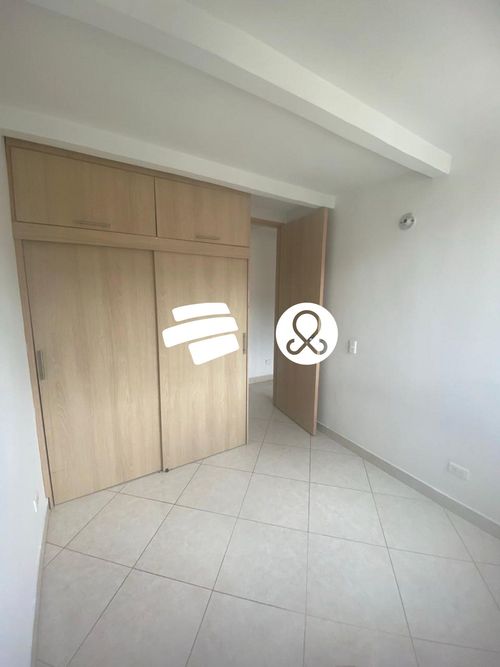 Apartamento de 3 alcobas en venta en Madera, Bello, 63 m² · foto 13 de 18