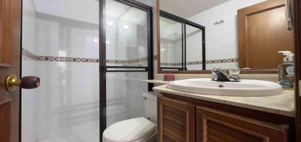 Apartamento de 4 alcobas en venta en Cedritos, Bogotá, 164 m² · foto 9 de 12