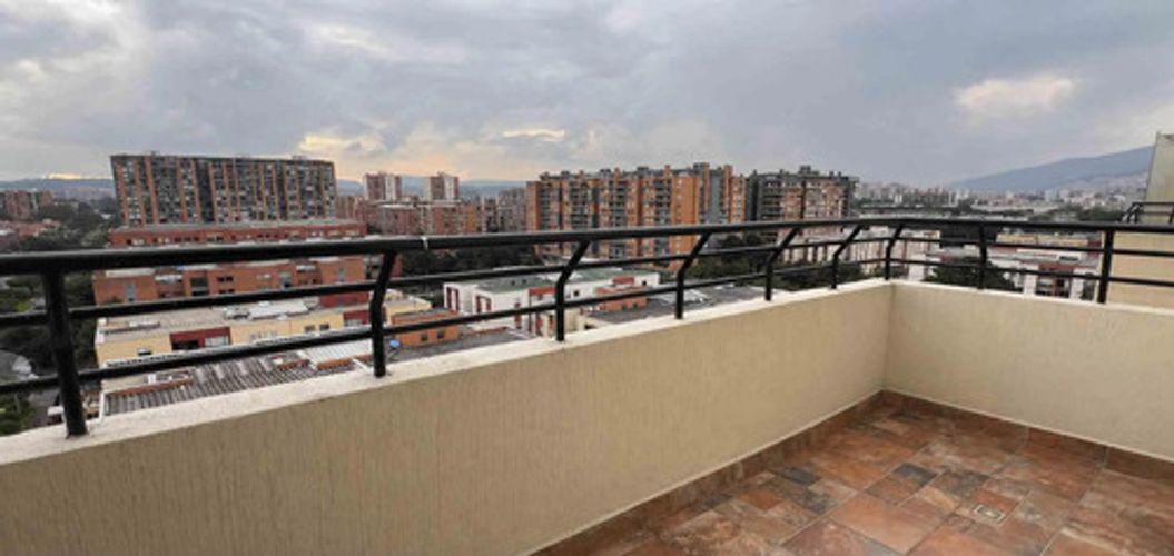 Apartamento de 4 alcobas en venta en Cedritos, Bogotá, 164 m² · foto 11 de 12