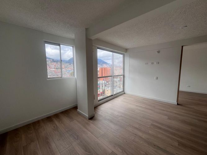 Apartaestudio en venta en El Progreso, Bogotá, 37 m² · foto 2 de 11