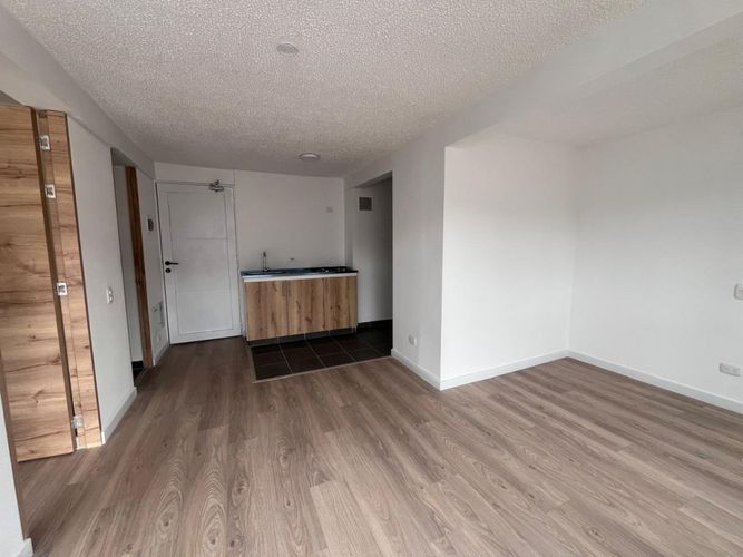 Apartaestudio en venta en El Progreso, Bogotá, 37 m² · foto 4 de 11