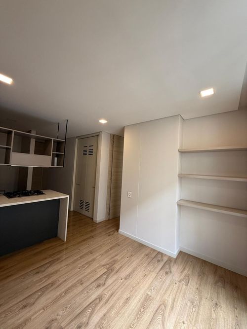 Apartamento de 1 alcoba en venta en Santa Barbara, Bogotá, 50 m² · foto 4 de 10