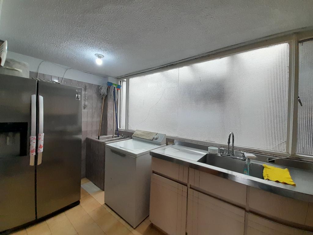 Apartamento en venta en Santa Barbara, Bogotá · foto 10 de 24
