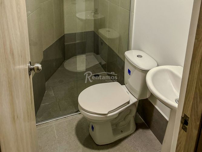 Apartamento de 2 alcobas en venta en El Carmelo, Envigado, 61 m² · foto 12 de 20