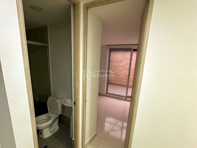 Apartamento de 2 alcobas en venta en El Carmelo, Envigado, 61 m² · foto 13 de 20