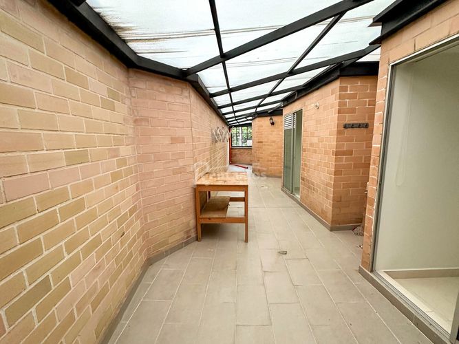 Apartamento de 2 alcobas en venta en El Carmelo, Envigado, 61 m² · foto 14 de 20