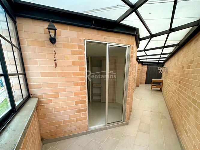Apartamento de 2 alcobas en venta en El Carmelo, Envigado, 61 m² · foto 16 de 20