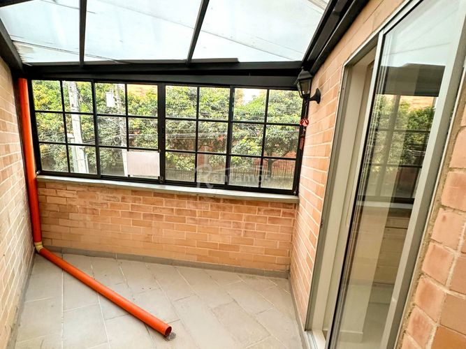 Apartamento de 2 alcobas en venta en El Carmelo, Envigado, 61 m² · foto 19 de 20