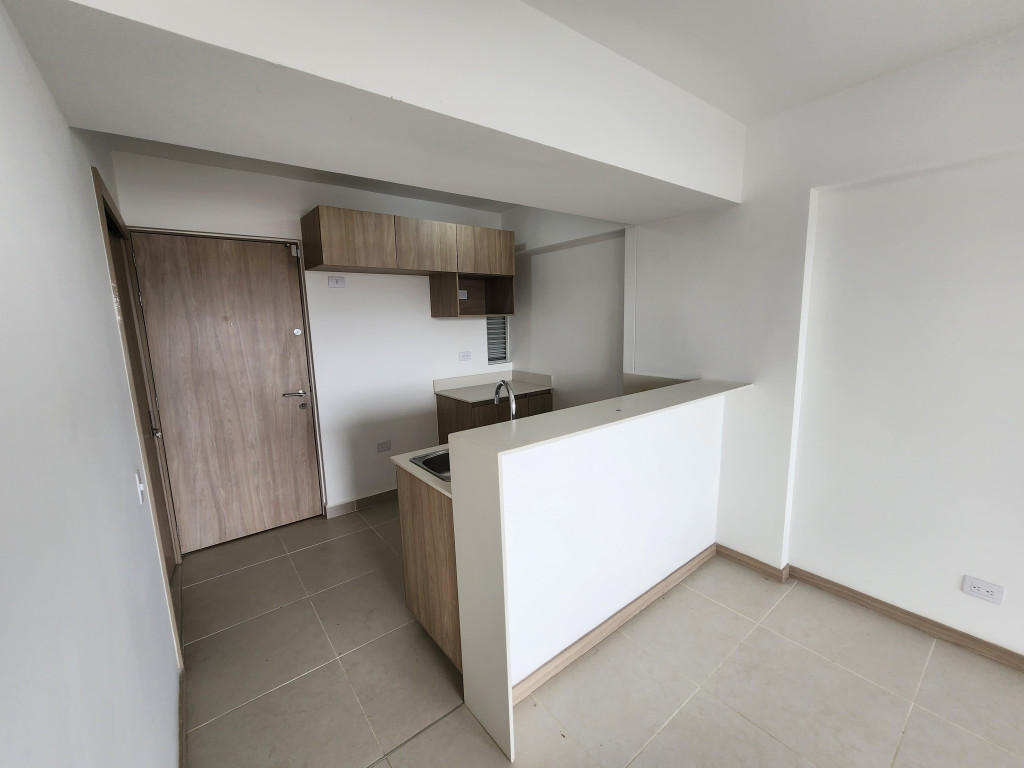 Apartamento en venta en El Hato, Marinilla · foto 3 de 15