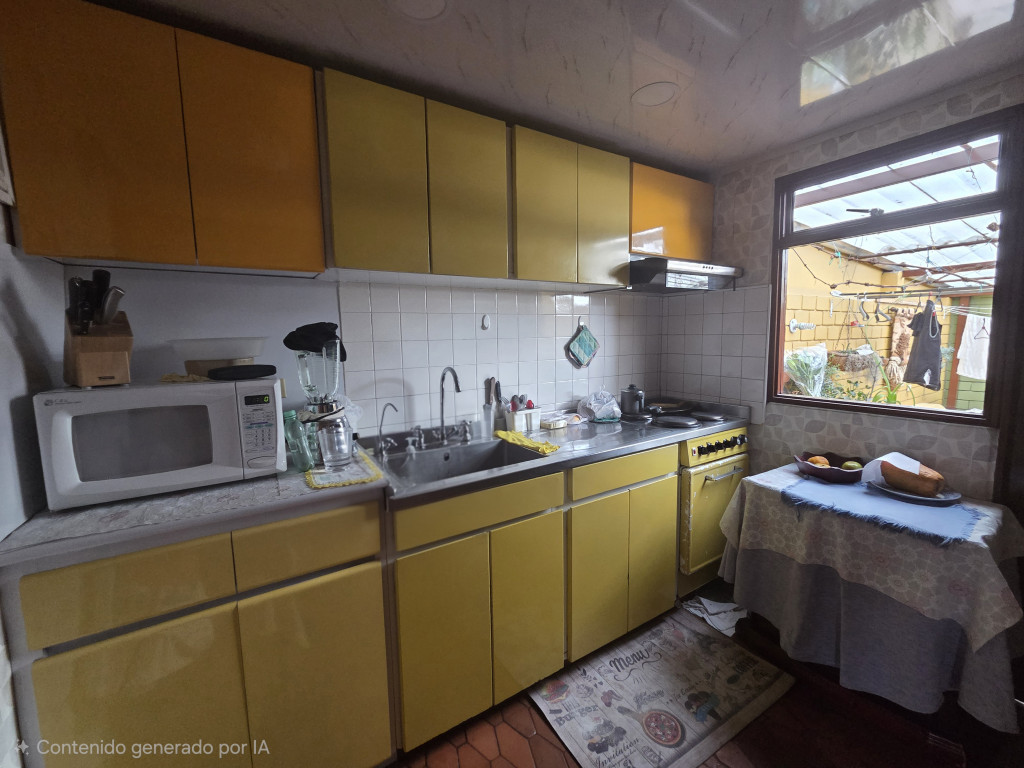Casa en venta en Cedritos, Bogotá · foto 11 de 24