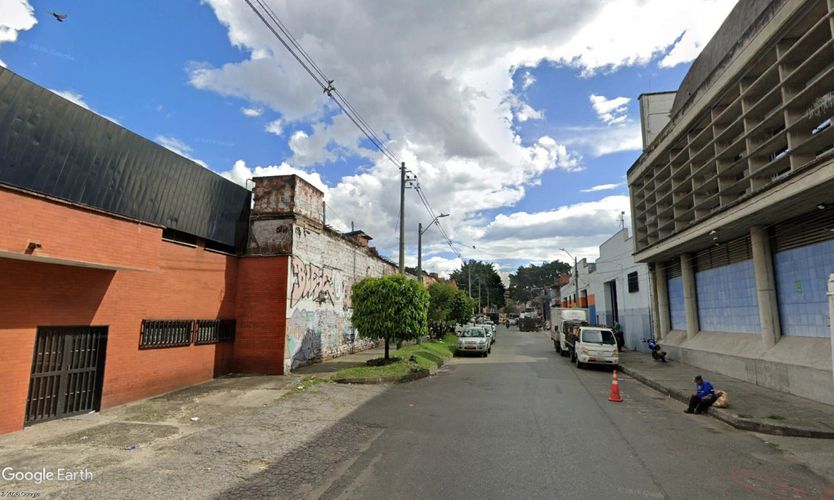 Bodega en venta en Laureles, Medellín, 300 m² · foto 11 de 14