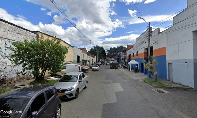 Bodega en venta en Laureles, Medellín, 300 m² · foto 12 de 14