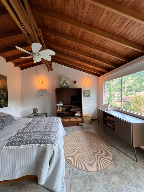 Casa de 4 alcobas en venta en La Sebastiana, Envigado, 310 m² · foto 12 de 13