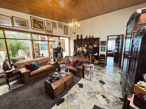 Casa en venta en Santa Barbara Alta, Bogotá · foto 4 de 12