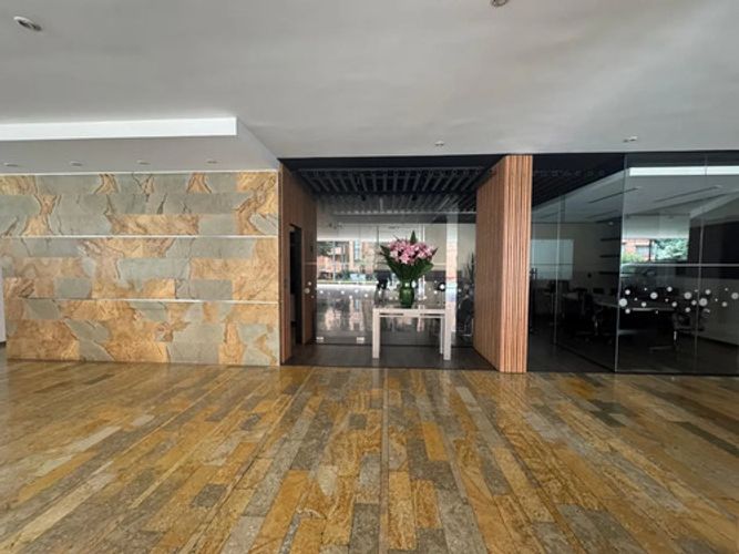Apartamento en venta en Santa Barbara, Bogotá · foto 2 de 6