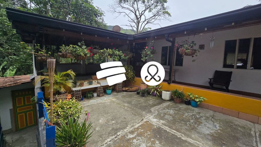 Casa de 3 alcobas en venta en San Cristobal, Medellín, 1200 m² · foto 2 de 21