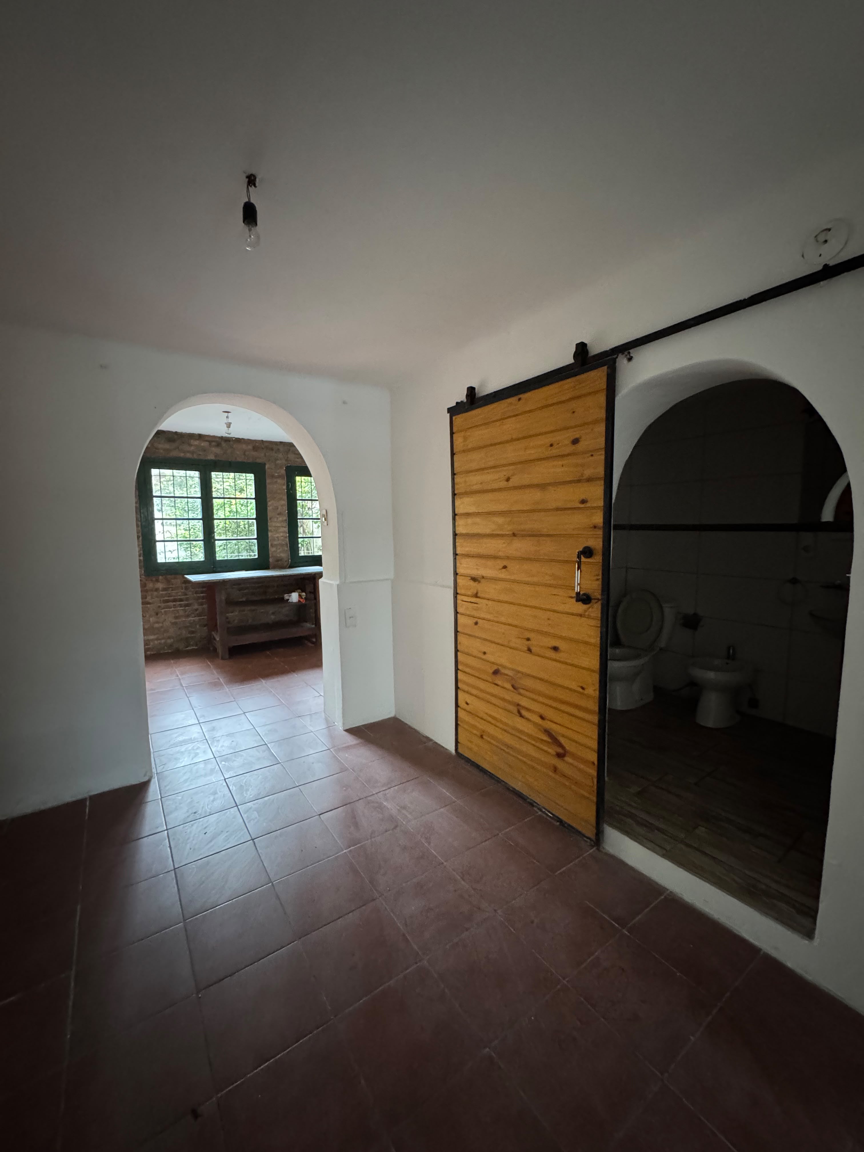 Apartamento tipo Casa en Alquiler Anual en Larrañaga casi La Blanqueada || PB con patio