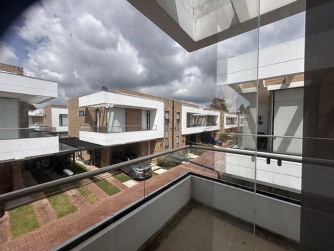 Casa de 4 alcobas en venta en Cr El Bosque, Chía, 153 m² · foto 23 de 24