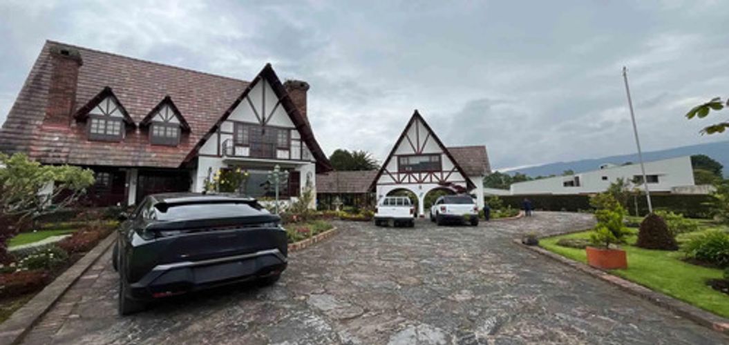 Casa de 5 alcobas en venta en La Balsa, Chía, 450 m² · foto 2 de 24