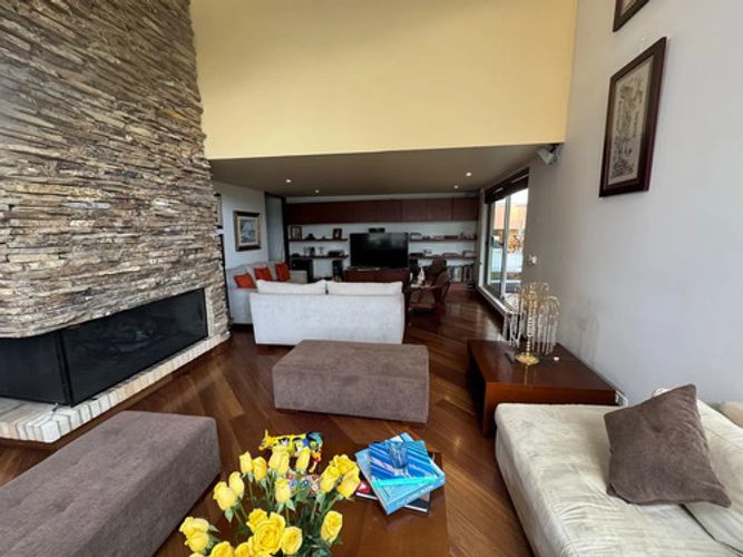 Casa de 3 alcobas en venta en El Libano, La Calera, 400 m² · foto 2 de 24