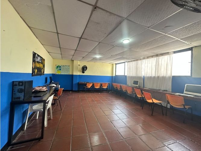 Edificio en arriendo en Las Granjas, Neiva, 250 m² · foto 9 de 17