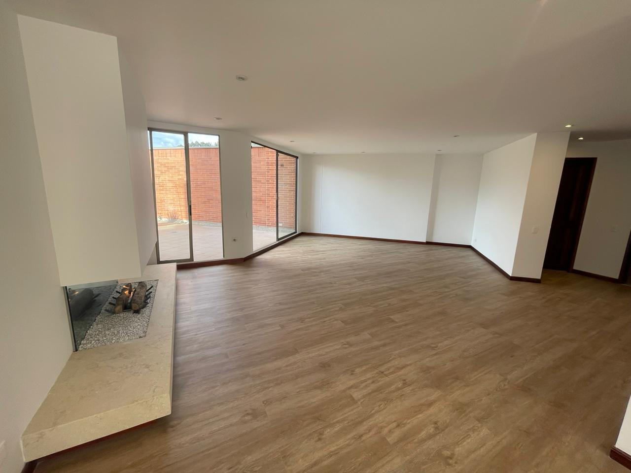 Apartamento en venta en Altos De Bella Suiza, Bogotá · foto 3 de 24