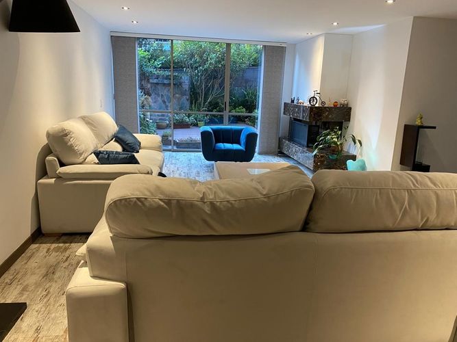 Casa en venta en Gratamira, Bogotá · foto 3 de 9
