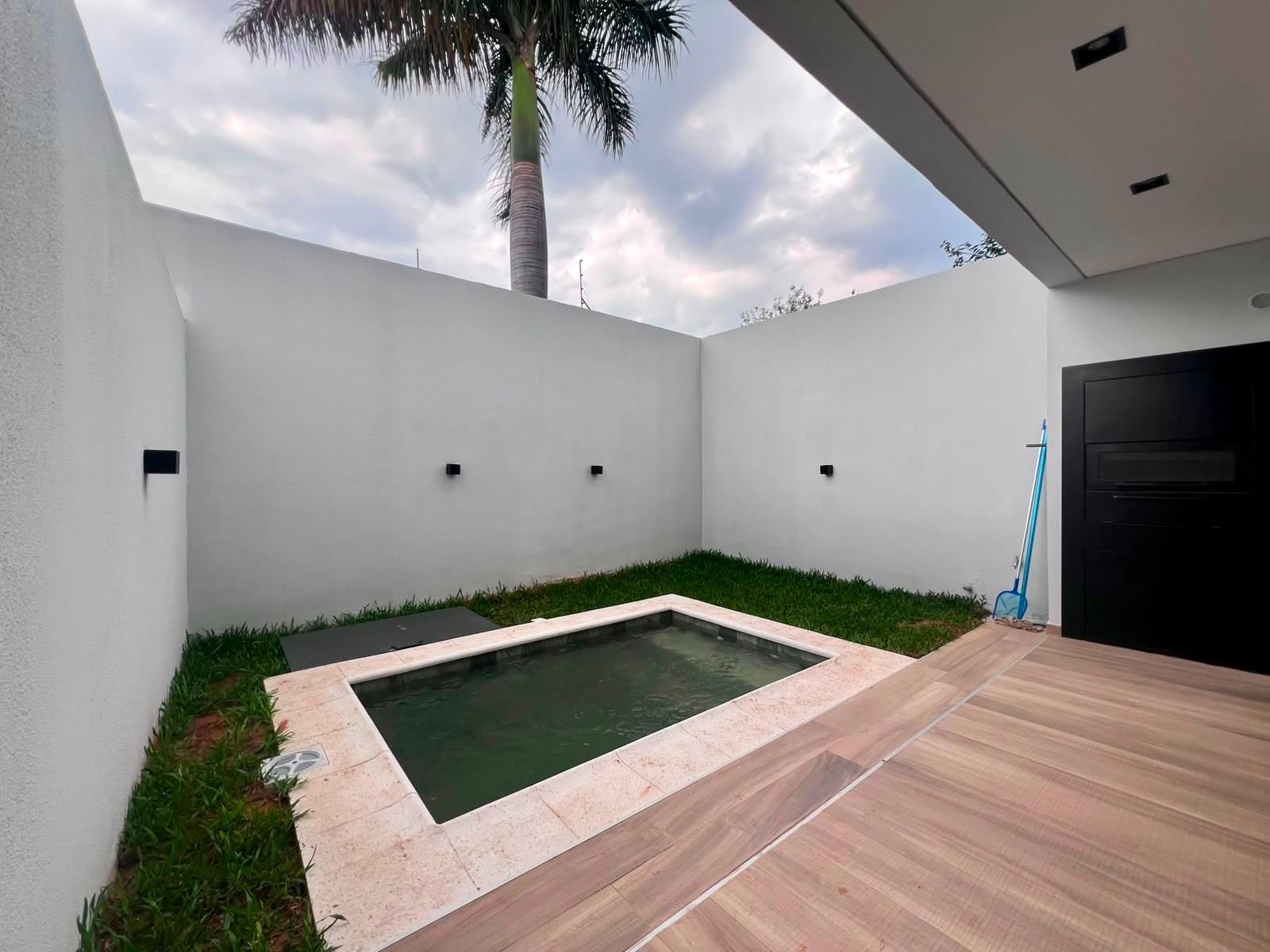 ALQUILO hermoso Duplex a estrenar con 3 habs en suite + área de servicio En Barrio Mburucuya — foto 3