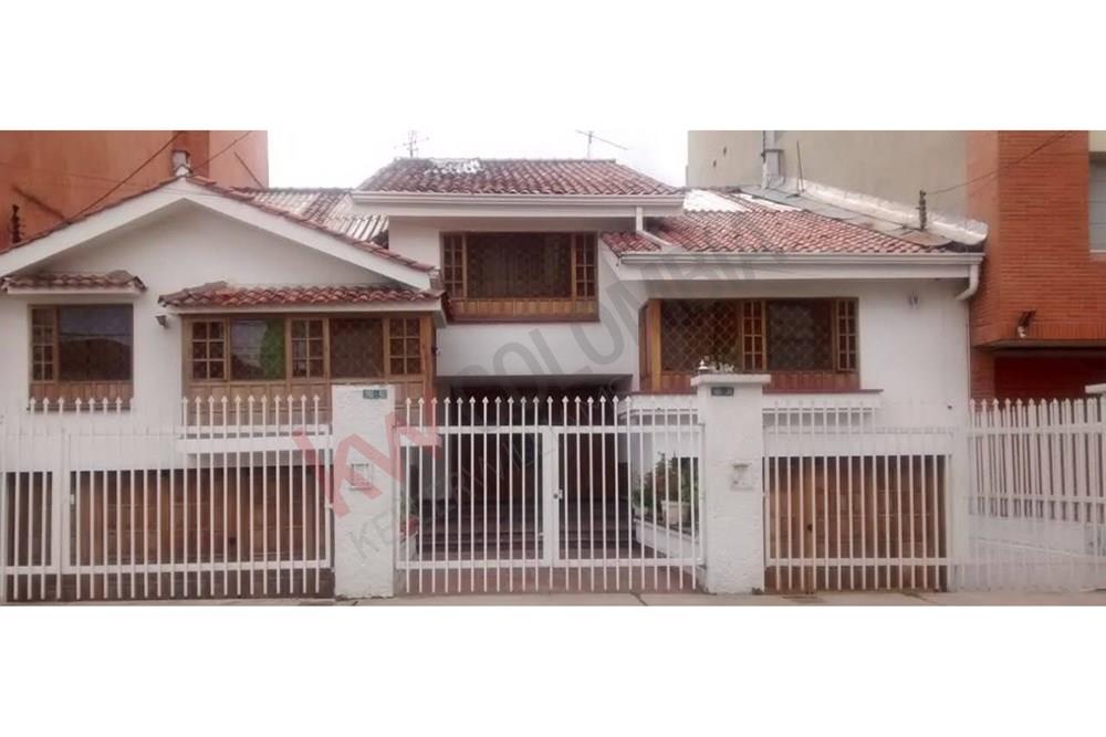 Casa en venta en Cedritos, Bogotá · foto 2 de 13