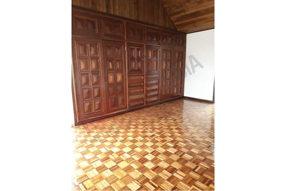 Casa en venta en Cedritos, Bogotá · foto 9 de 13