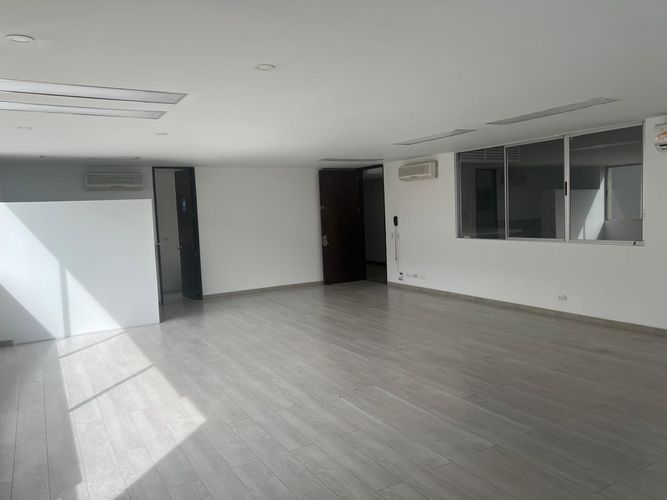 Oficina en arriendo en El Poblado, Medellín, 80 m² · foto 9 de 15