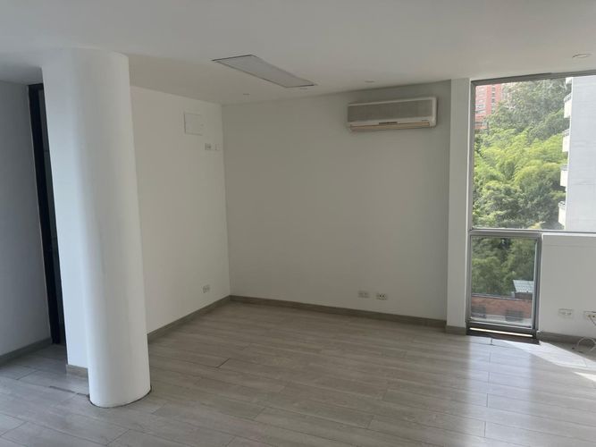 Oficina en arriendo en El Poblado, Medellín, 80 m² · foto 13 de 15