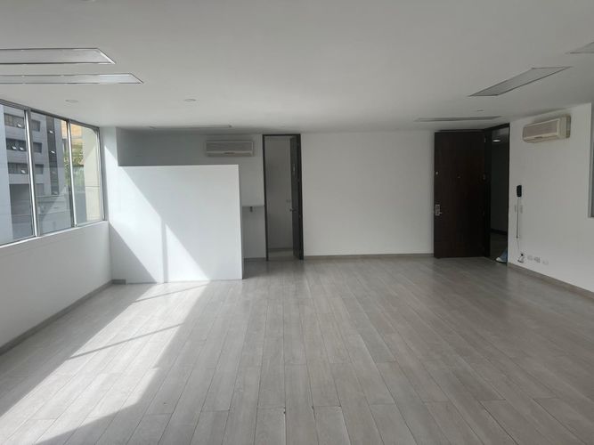 Oficina en arriendo en El Poblado, Medellín, 80 m² · foto 14 de 15