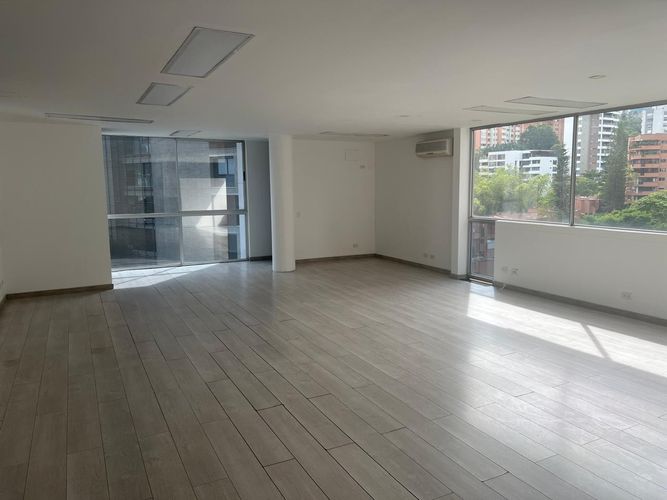 Oficina en arriendo en El Poblado, Medellín, 80 m² · foto 4 de 15
