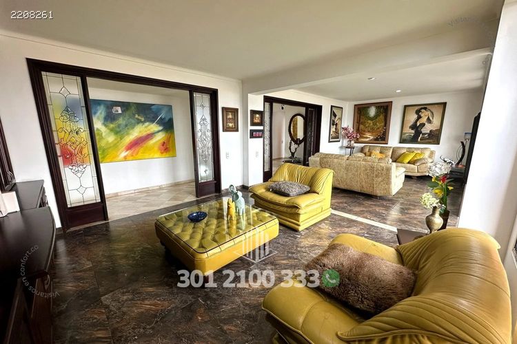 Apartamento de 3 alcobas en arriendo en Los Balsos, Medellín, 215 m² · foto 7 de 24