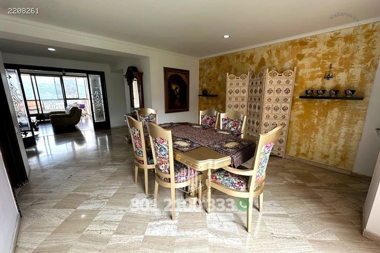 Apartamento de 3 alcobas en arriendo en Los Balsos, Medellín, 215 m² · foto 10 de 24