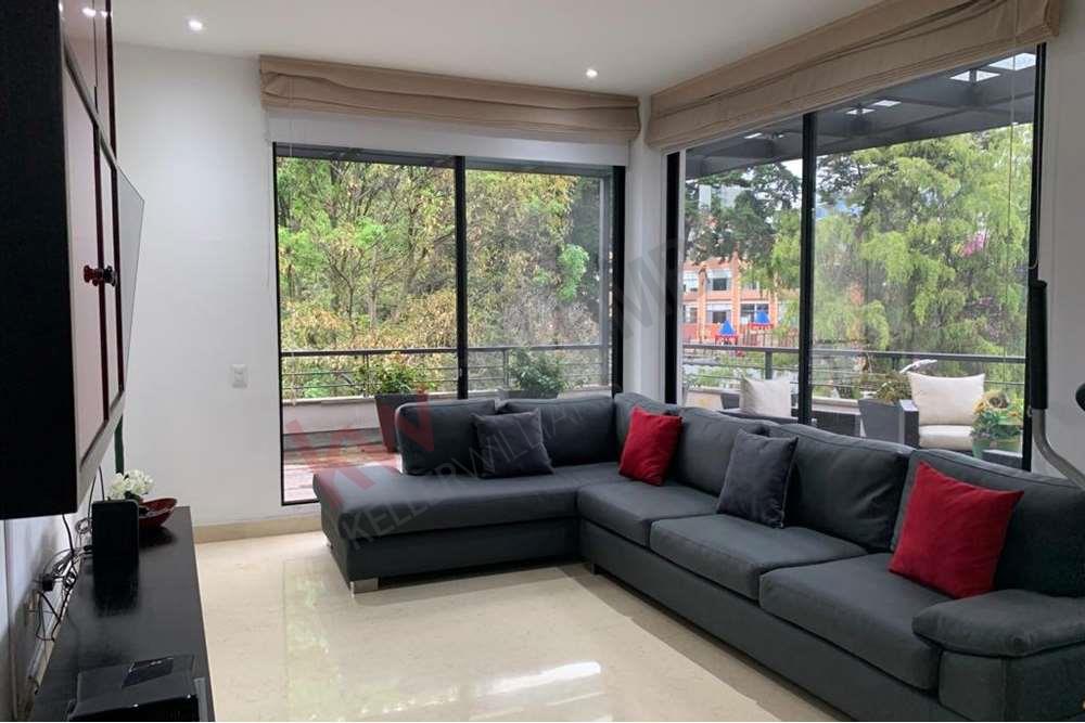 Casa en venta en Cerros De Suba, Bogotá · foto 3 de 24