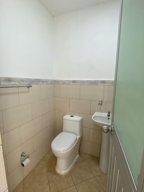 Edificio en venta en Sector Lago Uribe, Pereira, 288 m² · foto 9 de 11